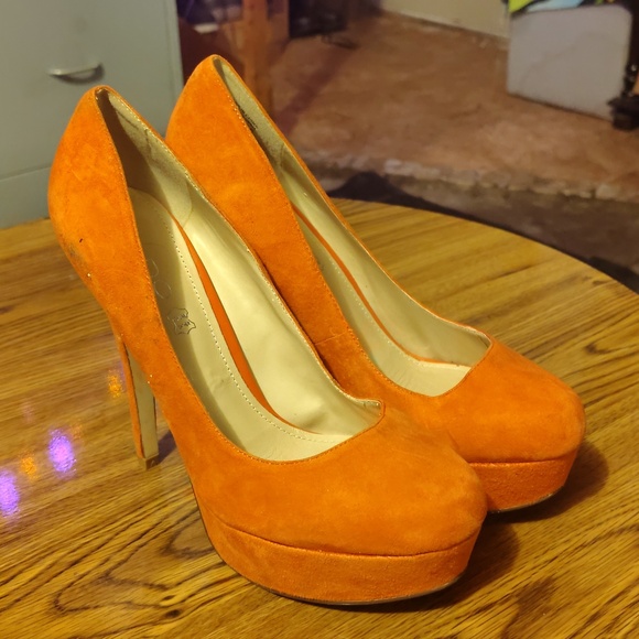 5inch , platform heels - Picture 2 of 5